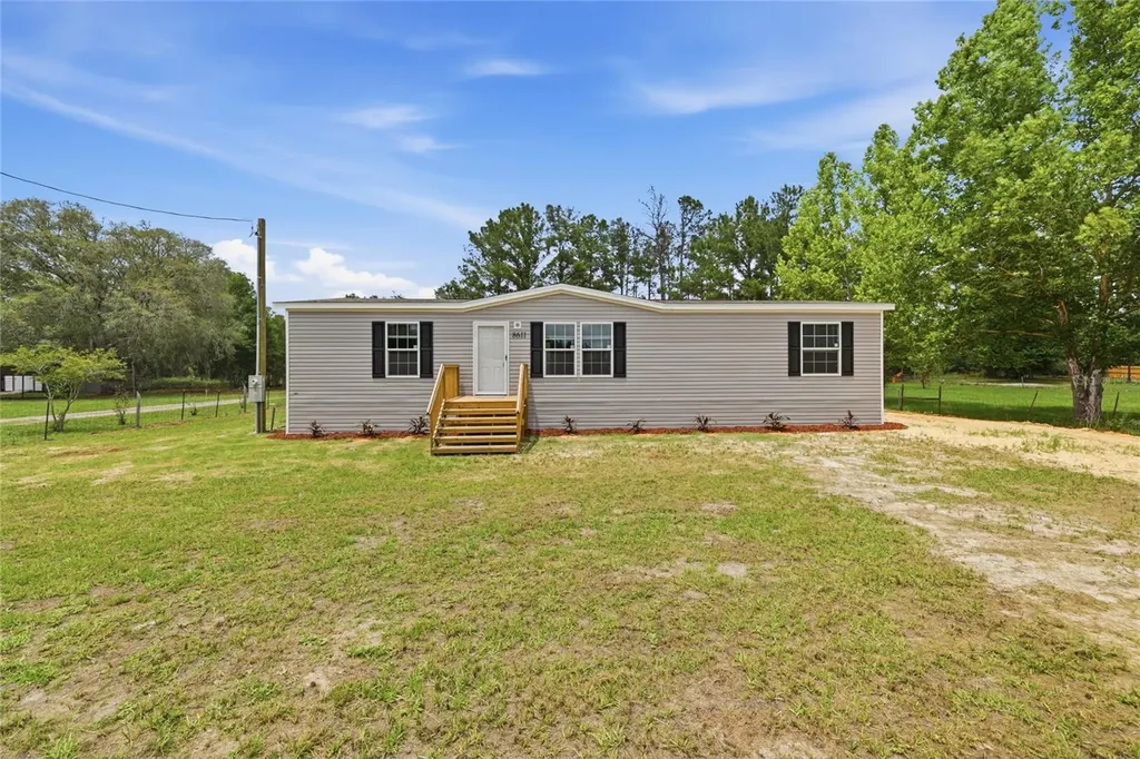 8611 NE 61st Place Bronson FL 32621