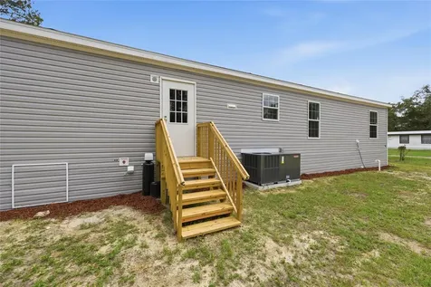 8611 NE 61st Place Bronson FL 32621