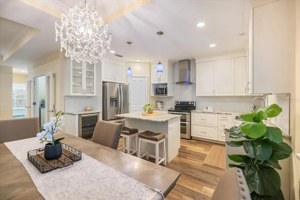 2339 Datura Street Sarasota FL 34239