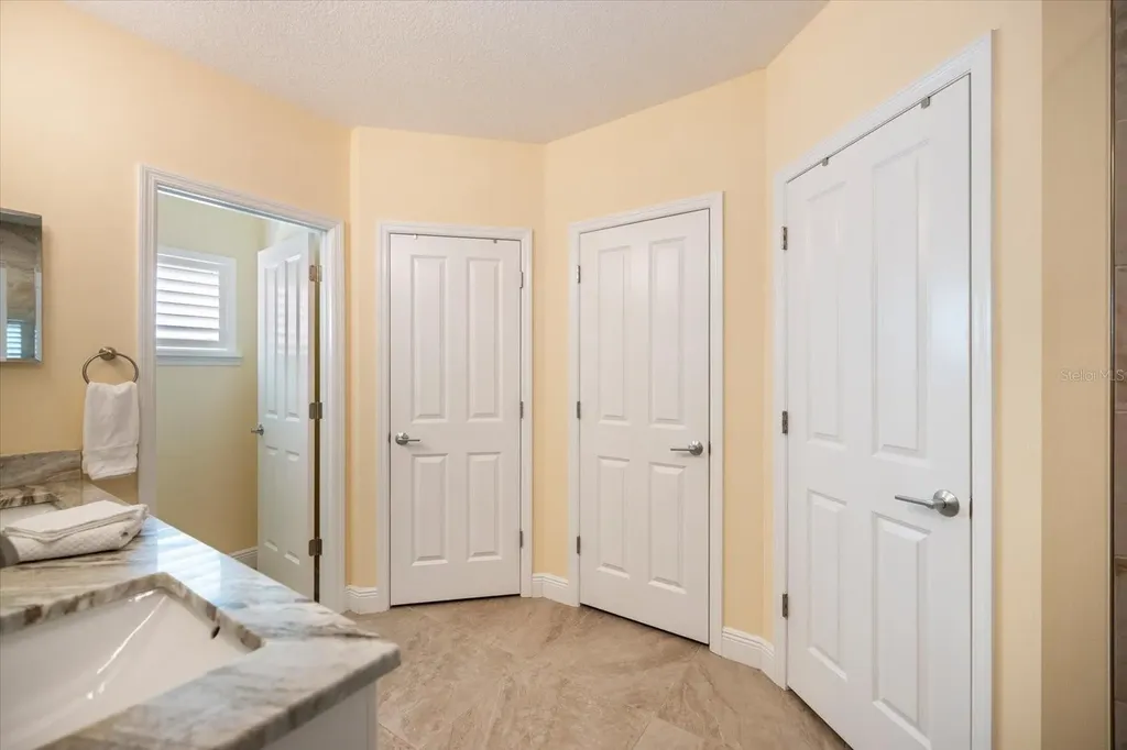 2339 Datura Street Sarasota FL 34239
