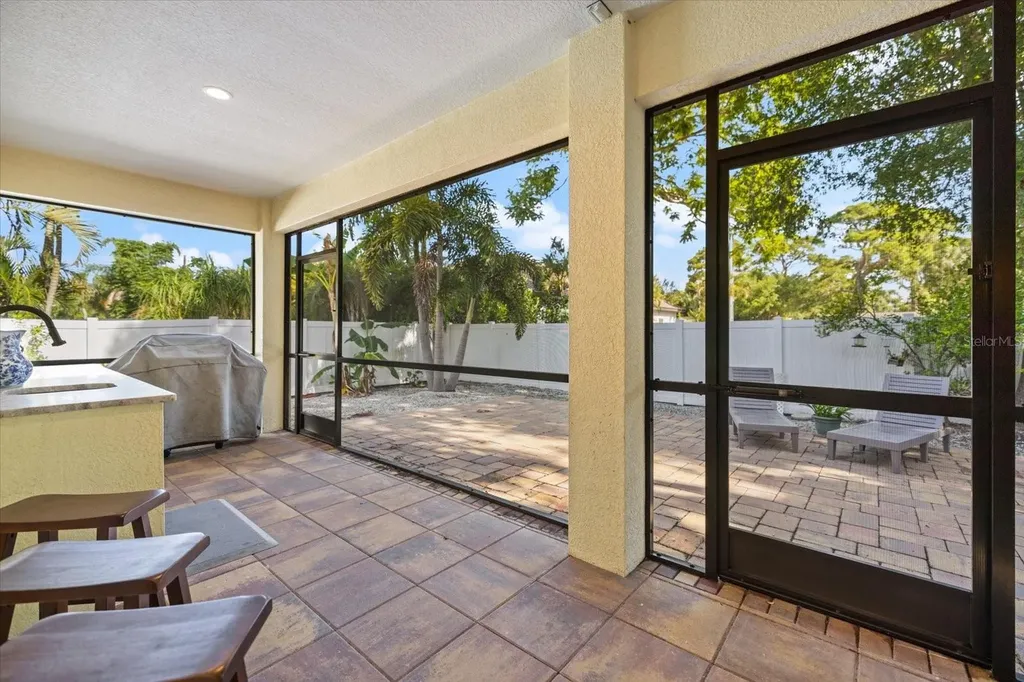2339 Datura Street Sarasota FL 34239