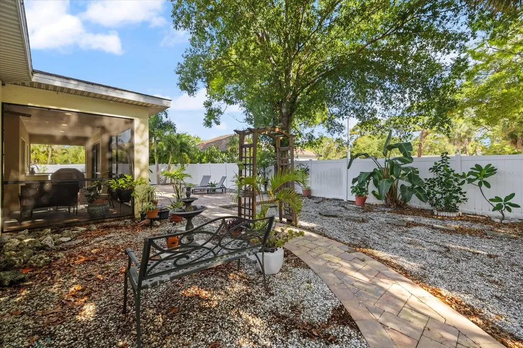2339 Datura Street Sarasota FL 34239