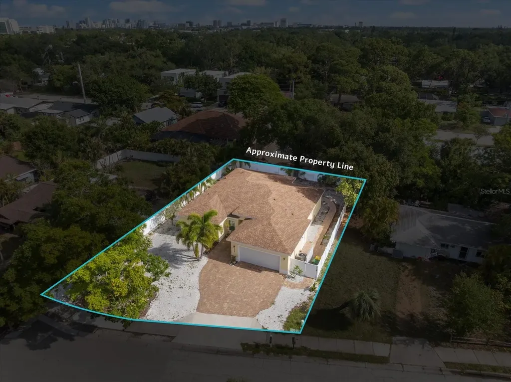 2339 Datura Street Sarasota FL 34239