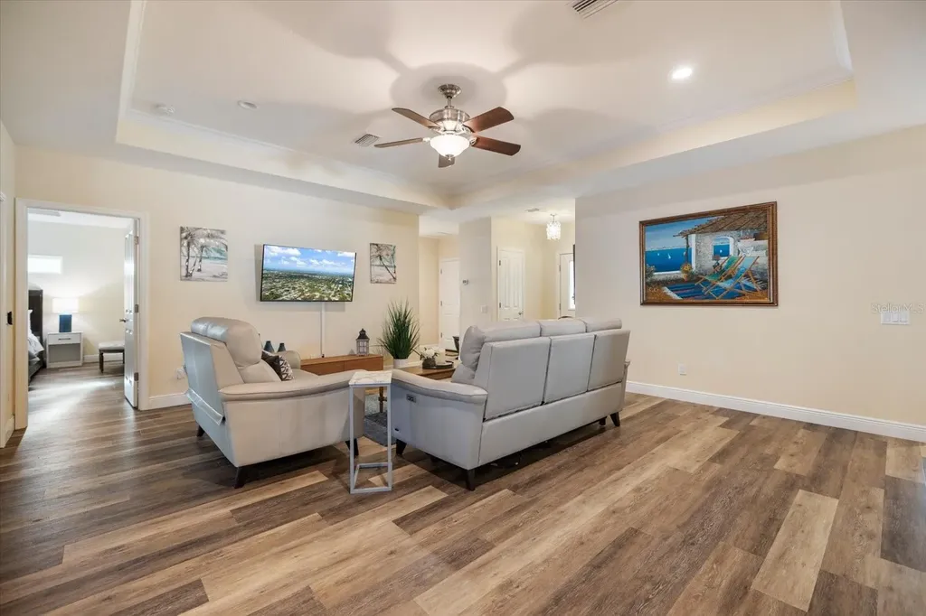 2339 Datura Street Sarasota FL 34239