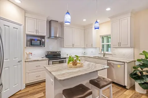 2339 Datura Street Sarasota FL 34239
