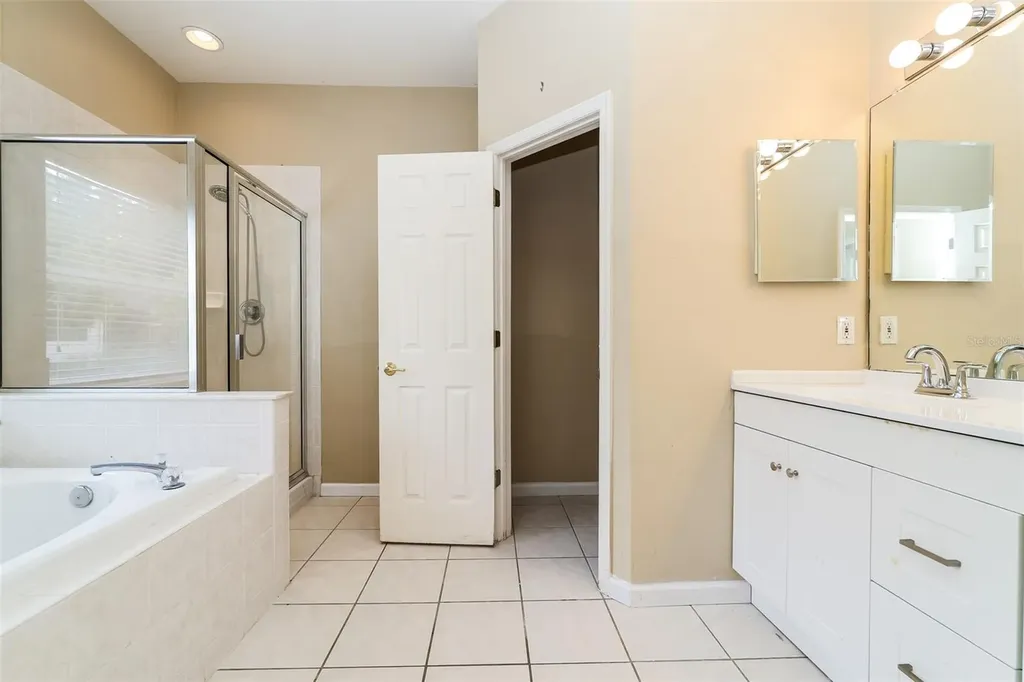14831 Heronglen Drive Lithia FL 33547