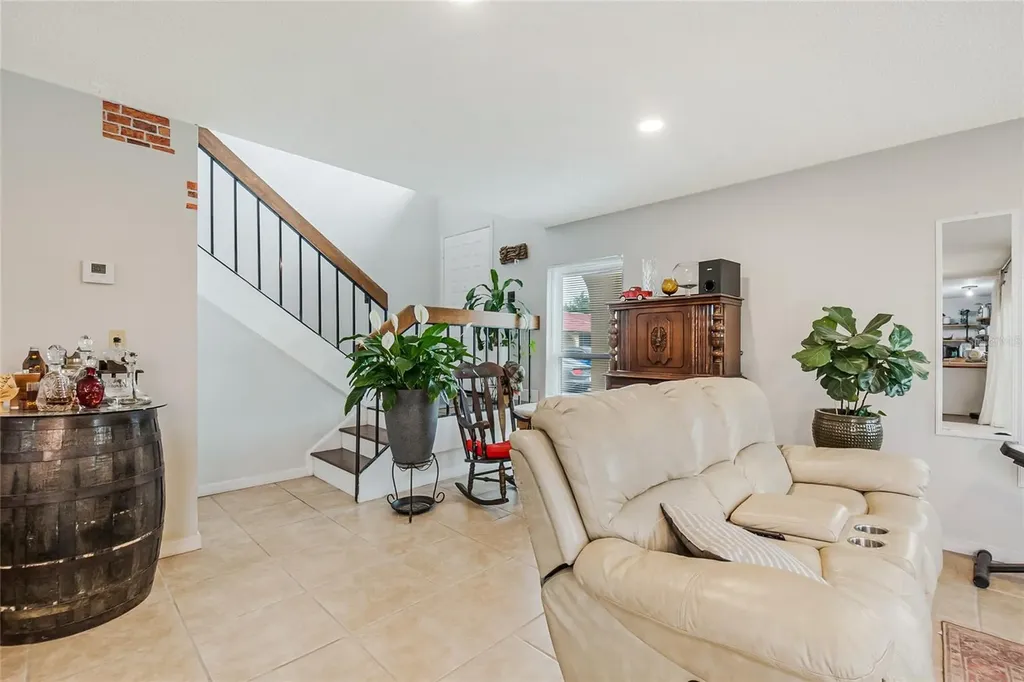 447 Hunter Circle Kissimmee FL 34758