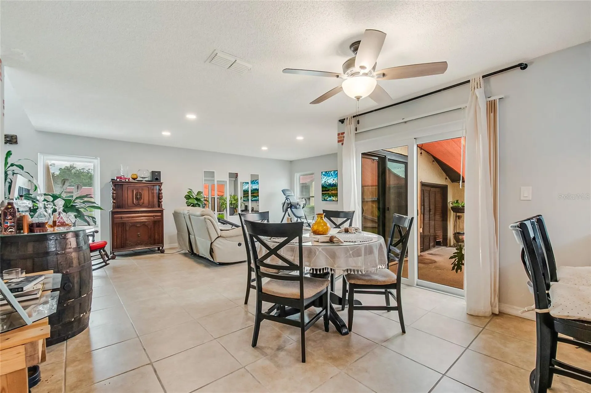 447 Hunter Circle Kissimmee FL 34758