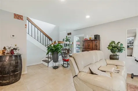 447 Hunter Circle Kissimmee FL 34758