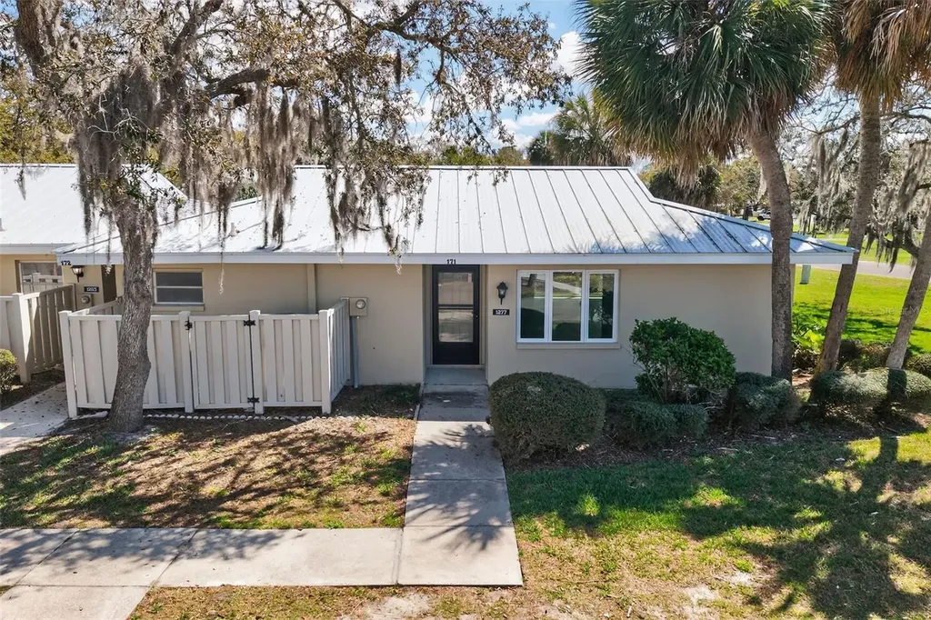 1277 N Osprey Point Crystal River FL 34429