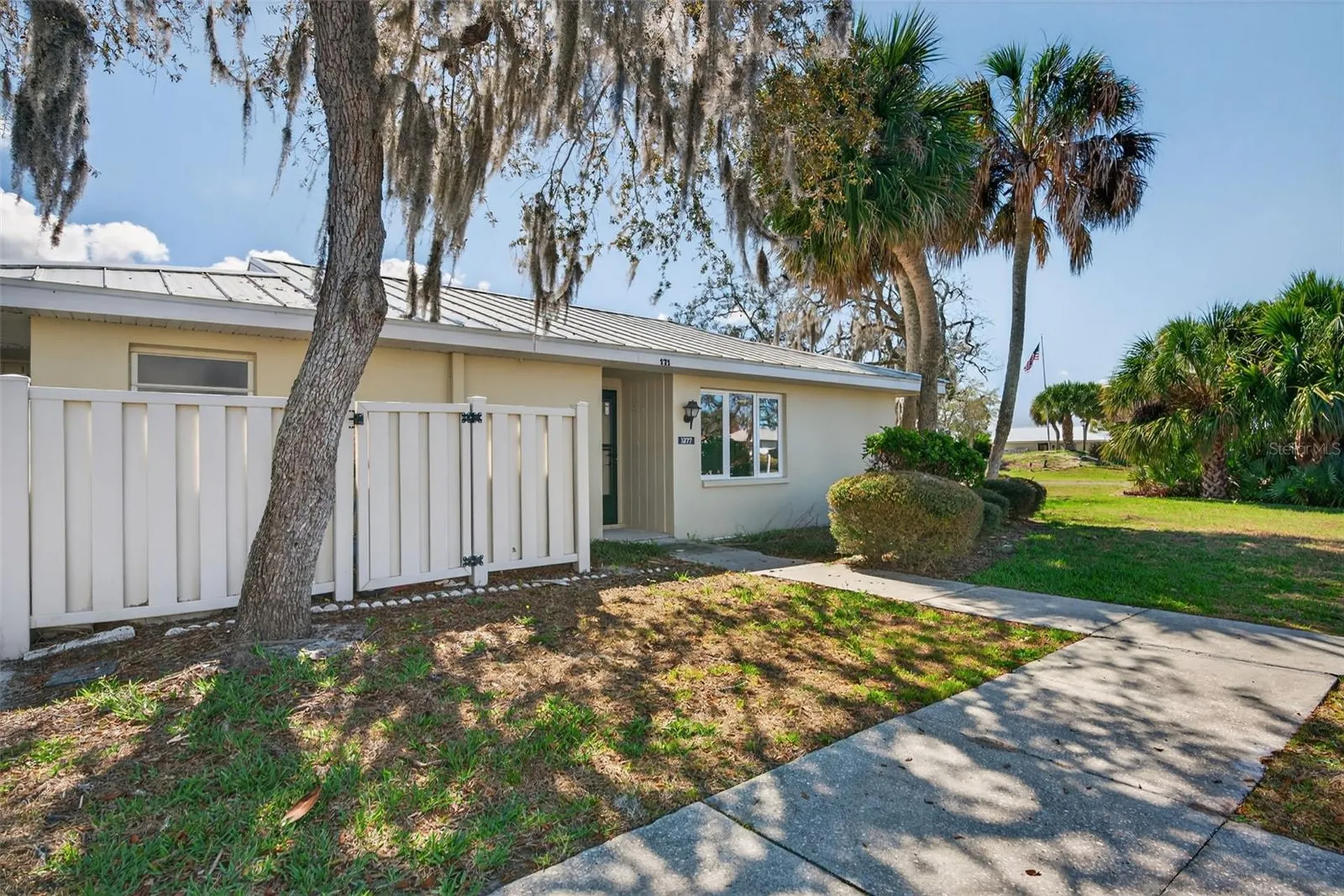 1277 N Osprey Point Crystal River FL 34429