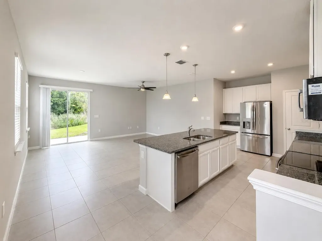 2618 Pleasant Cypress Circle Kissimmee FL 34741