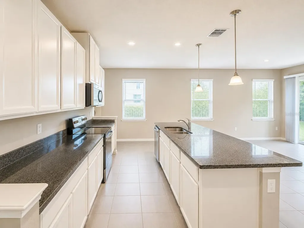 2618 Pleasant Cypress Circle Kissimmee FL 34741