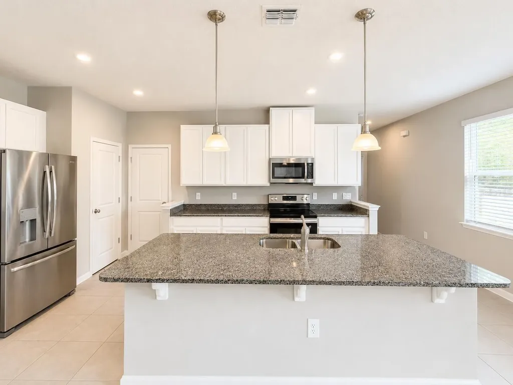 2618 Pleasant Cypress Circle Kissimmee FL 34741