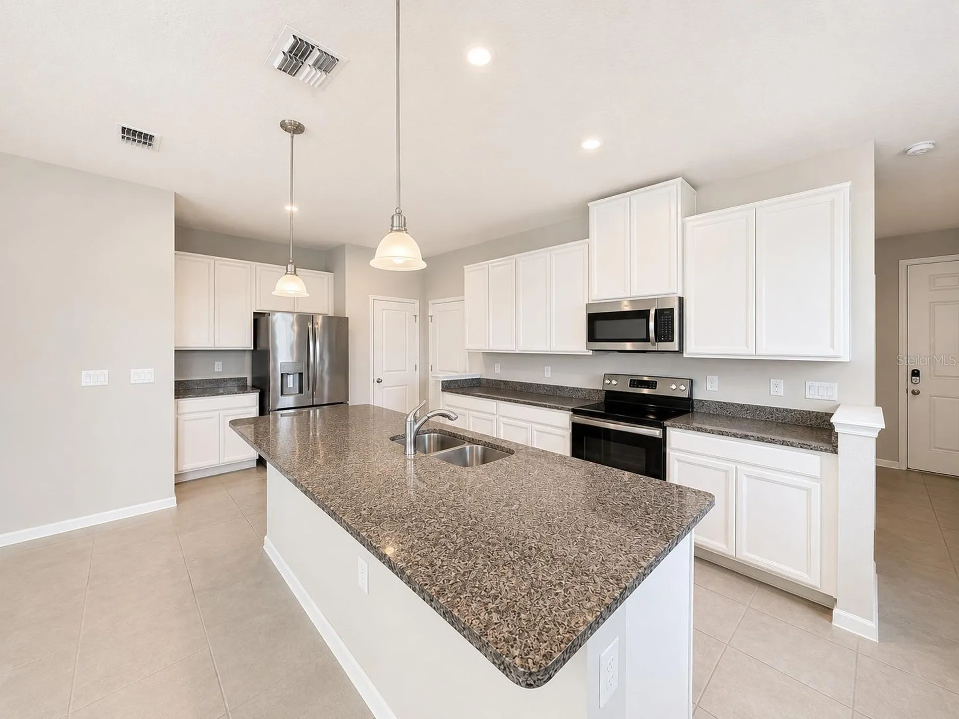 2618 Pleasant Cypress Circle Kissimmee FL 34741