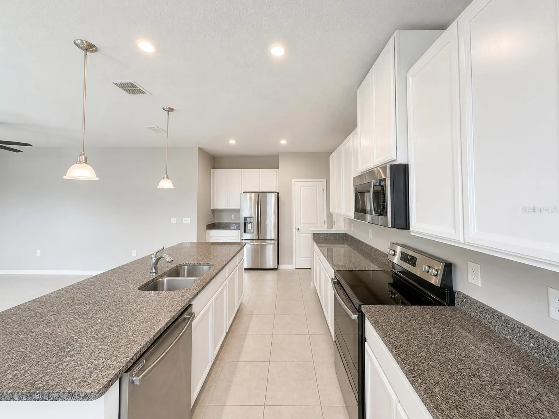 2618 Pleasant Cypress Circle Kissimmee FL 34741