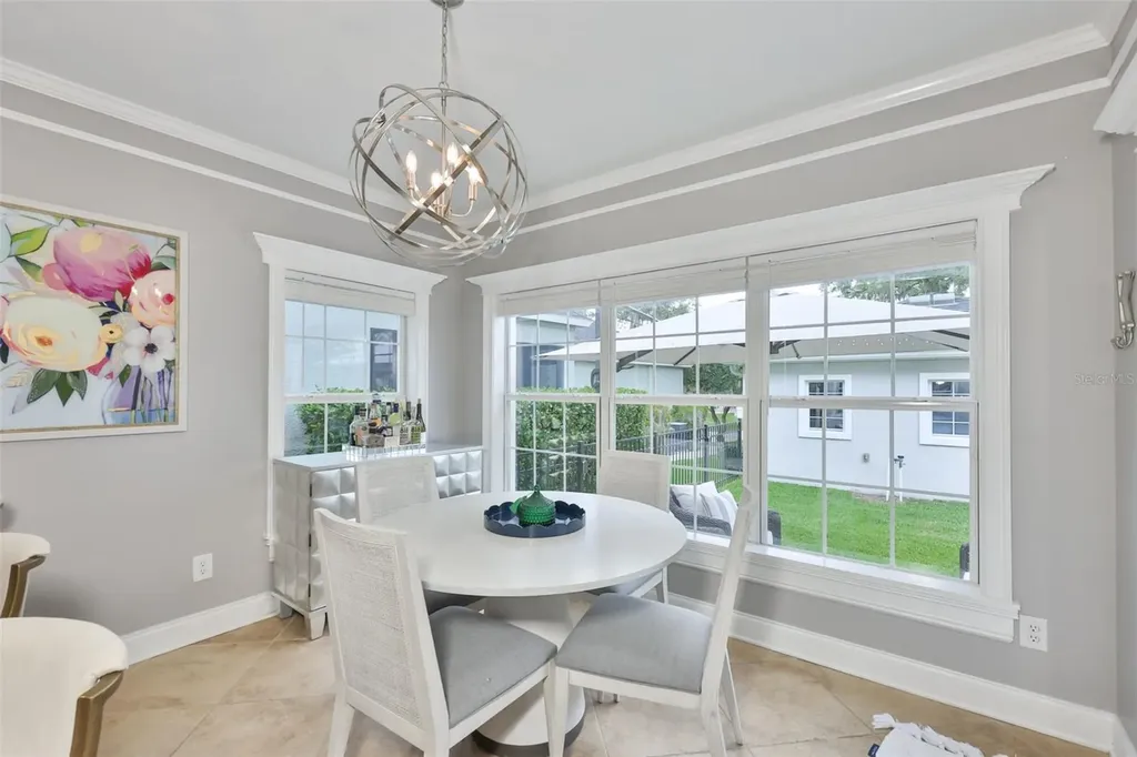 16012 Loneoak View Drive Lithia FL 33547