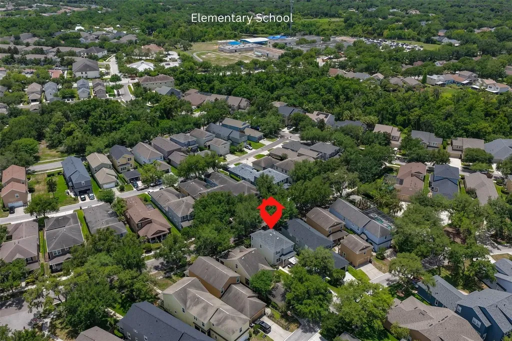 16012 Loneoak View Drive Lithia FL 33547