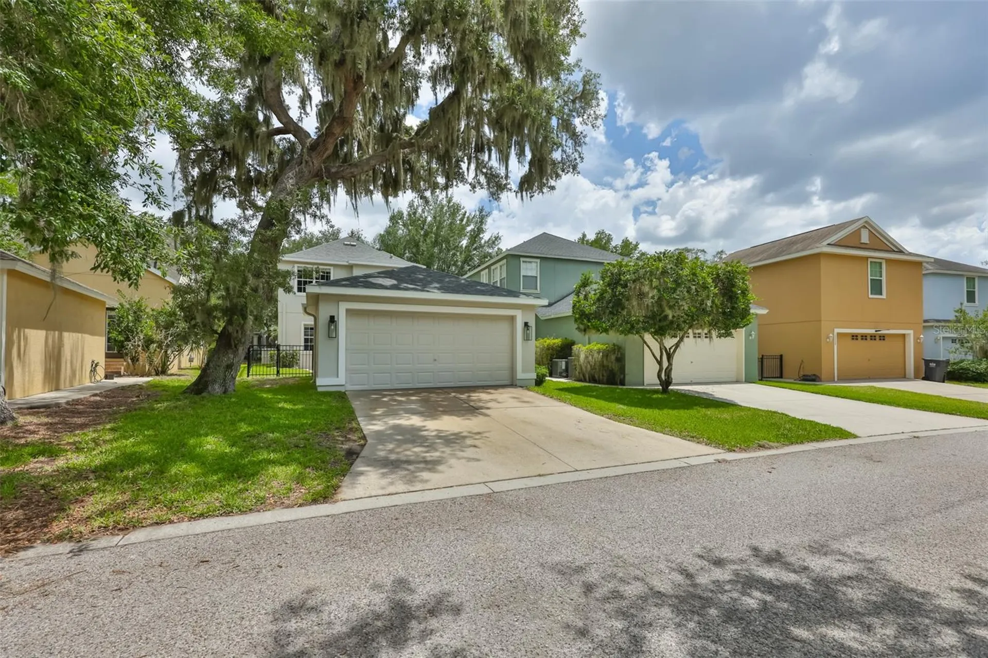 16012 Loneoak View Drive Lithia FL 33547