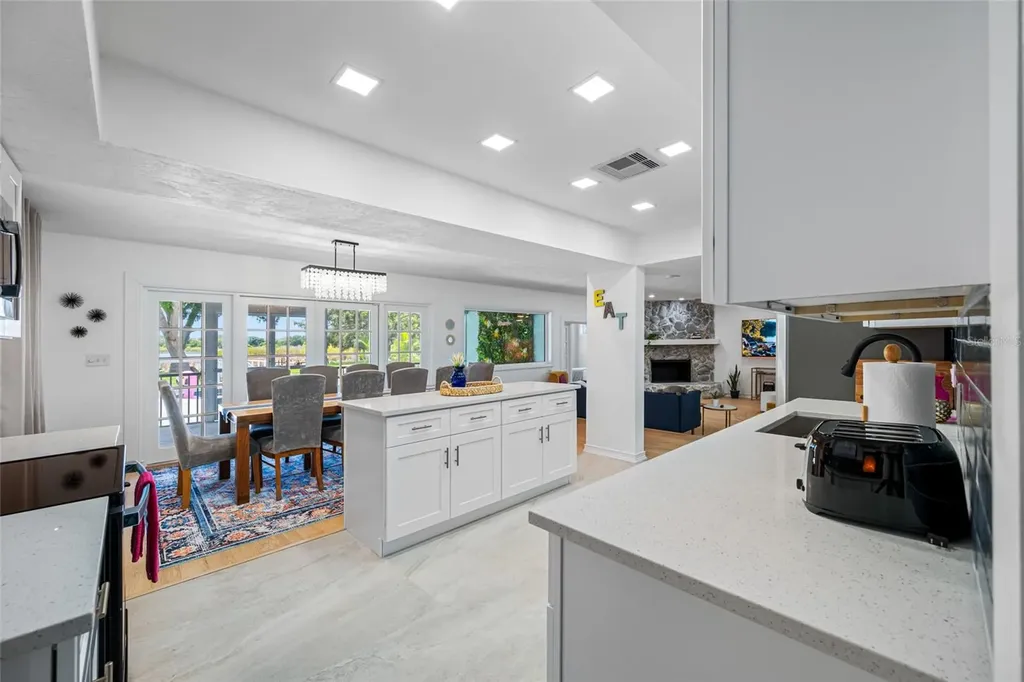 2153 Karan Way Clearwater FL 33763