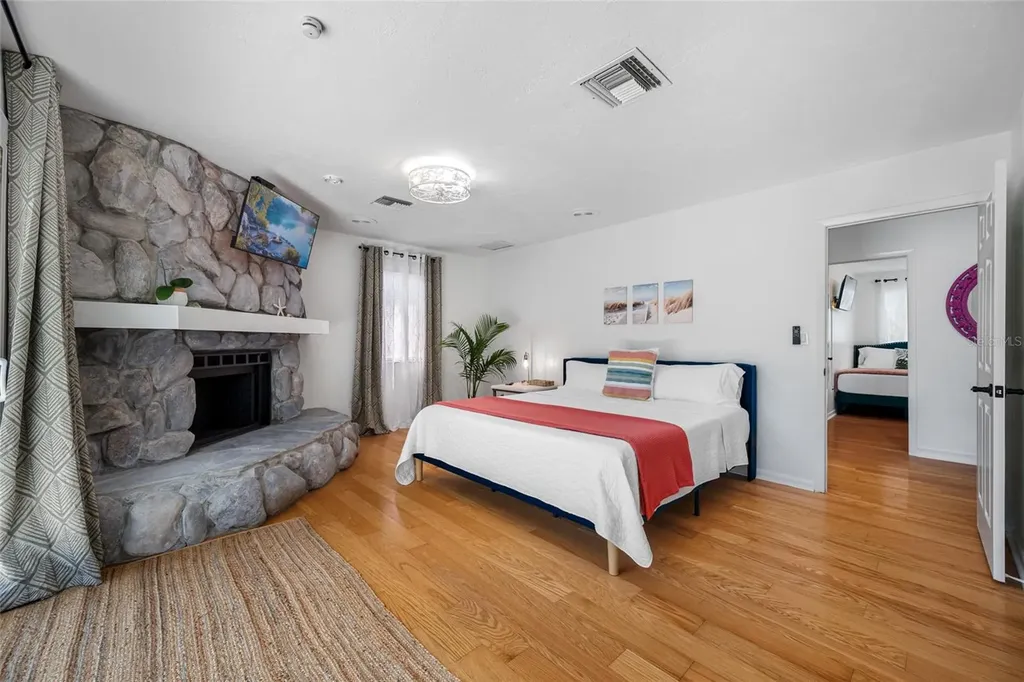 2153 Karan Way Clearwater FL 33763