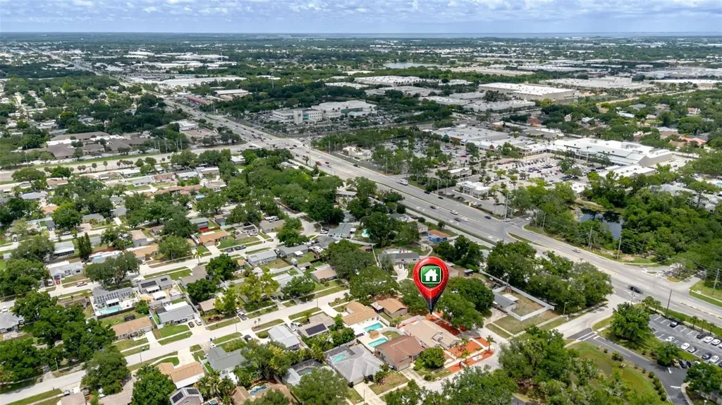 8949 106th Avenue N Seminole FL 33777