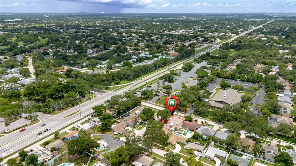 8949 106th Avenue N Seminole FL 33777