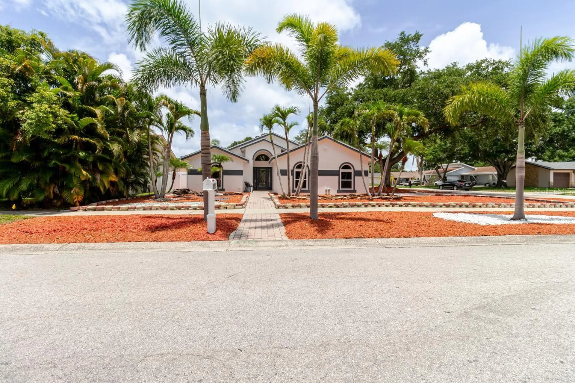 8949 106th Avenue N Seminole FL 33777
