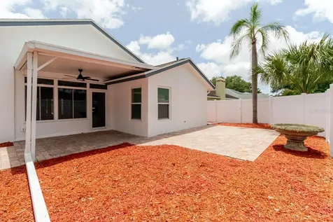 8949 106th Avenue N Seminole FL 33777