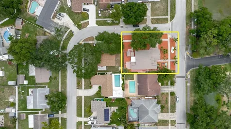 8949 106th Avenue N Seminole FL 33777