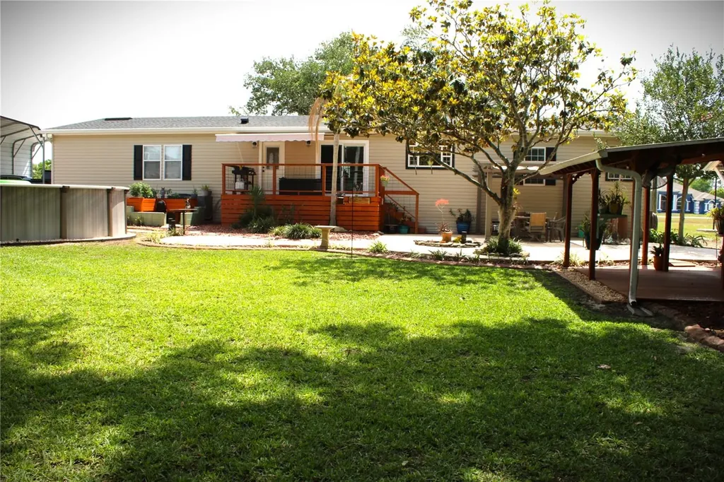 11165 Old Squaw Avenue Weeki Wachee FL 34614