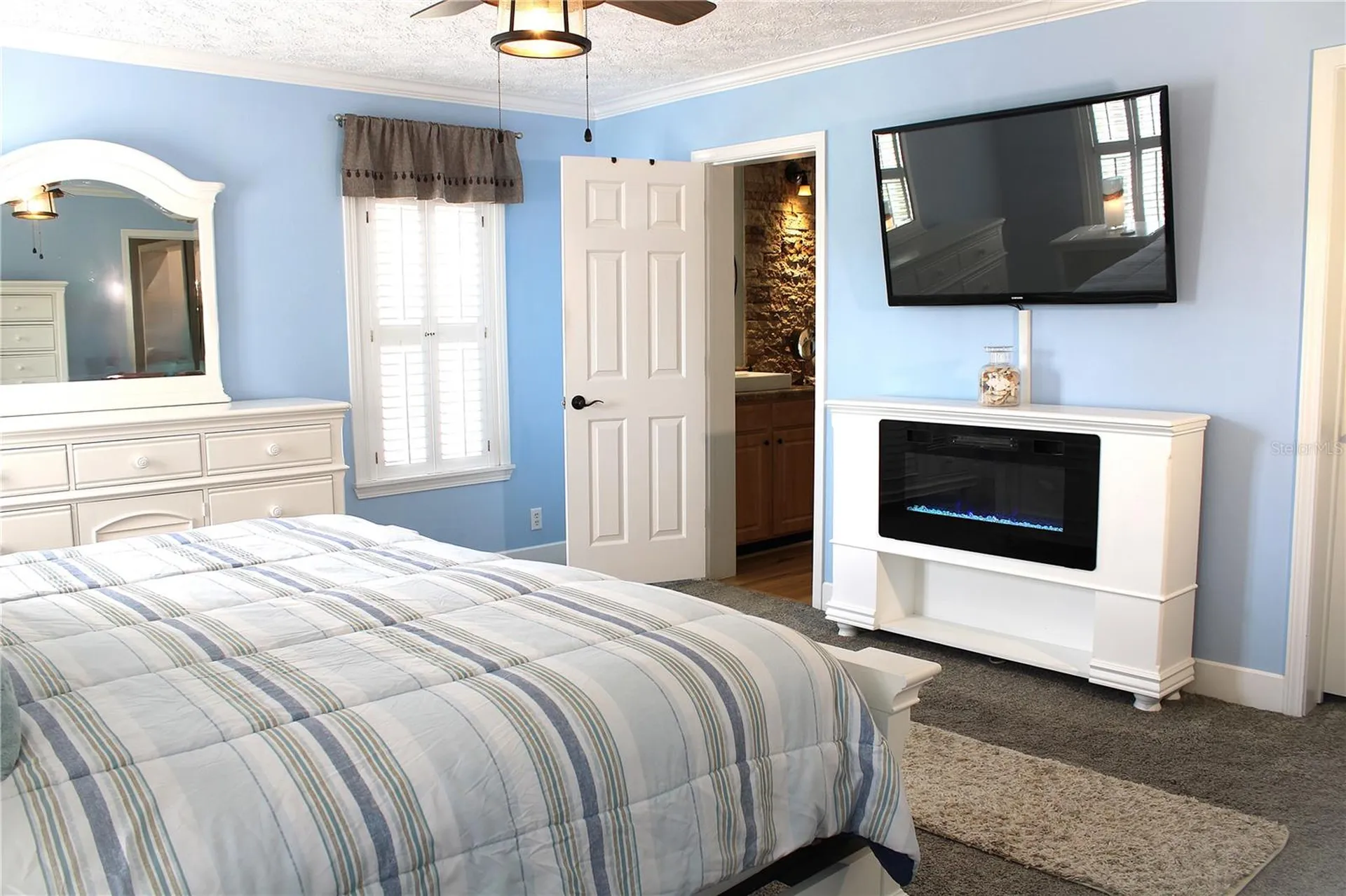 11165 Old Squaw Avenue Weeki Wachee FL 34614