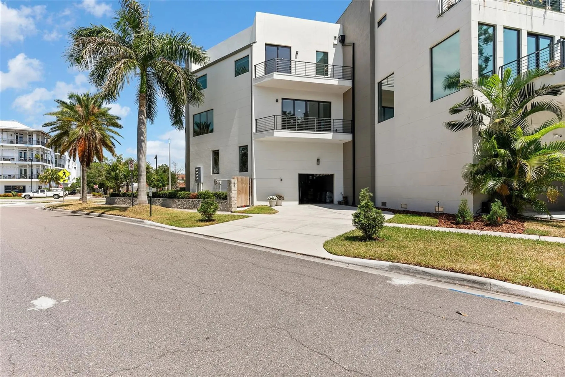 92 W Davis Boulevard Tampa FL 33606