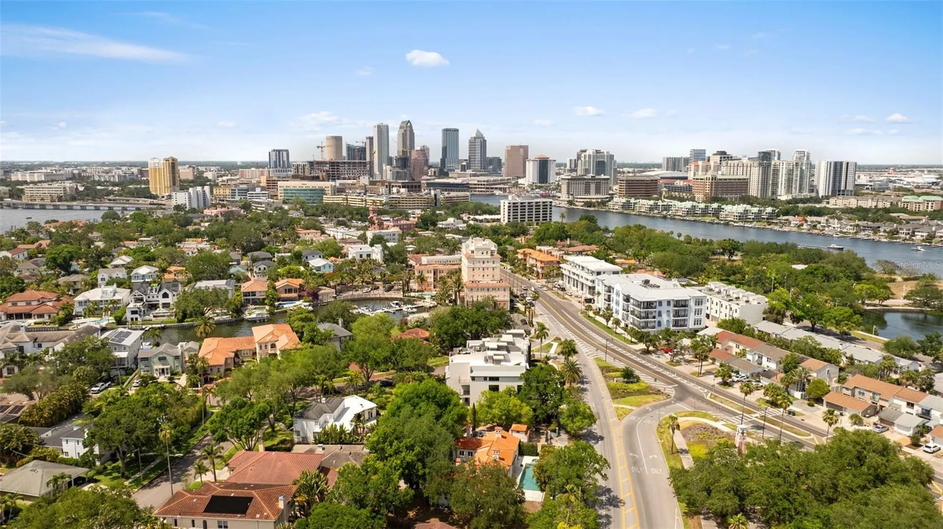 92 W Davis Boulevard Tampa FL 33606