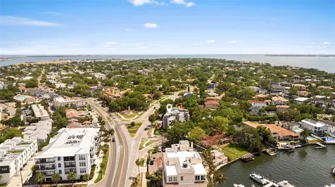 92 W Davis Boulevard Tampa FL 33606
