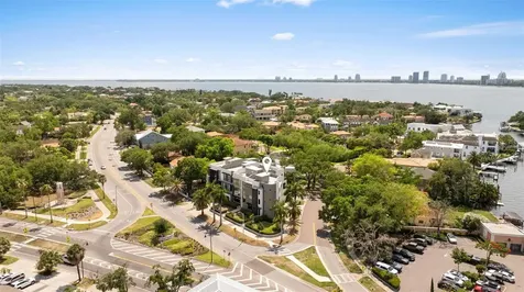 92 W Davis Boulevard Tampa FL 33606