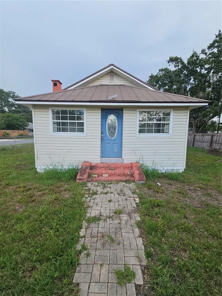 220 Dixie Highway Auburndale FL 33823