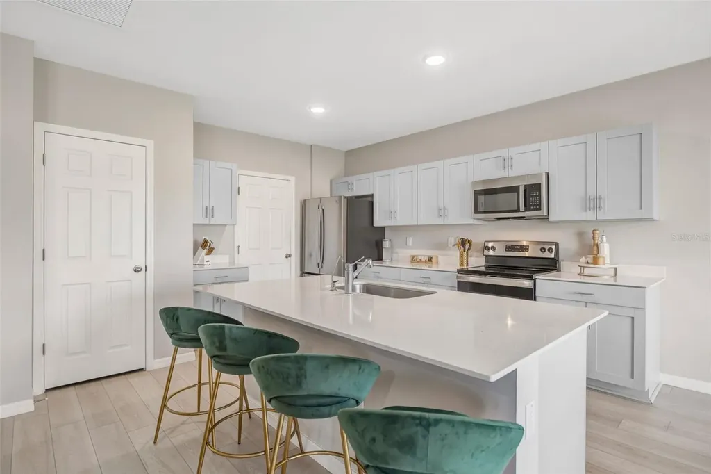 7571 Freesia Trace Wesley Chapel FL 33545