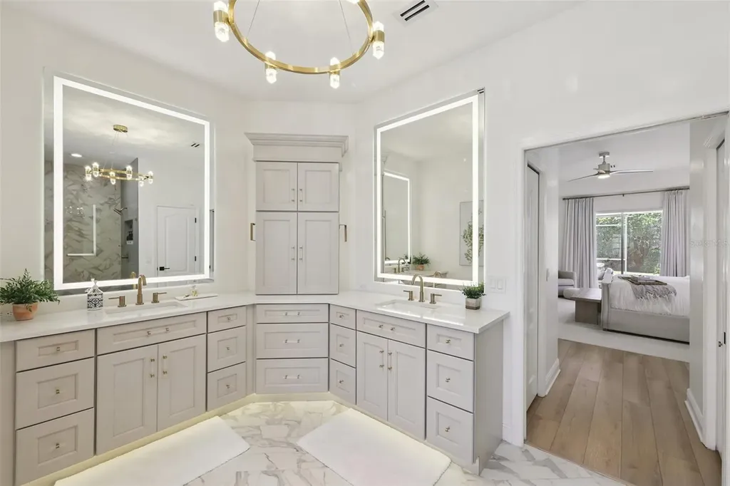 6212 Aventura Drive Sarasota FL 34241