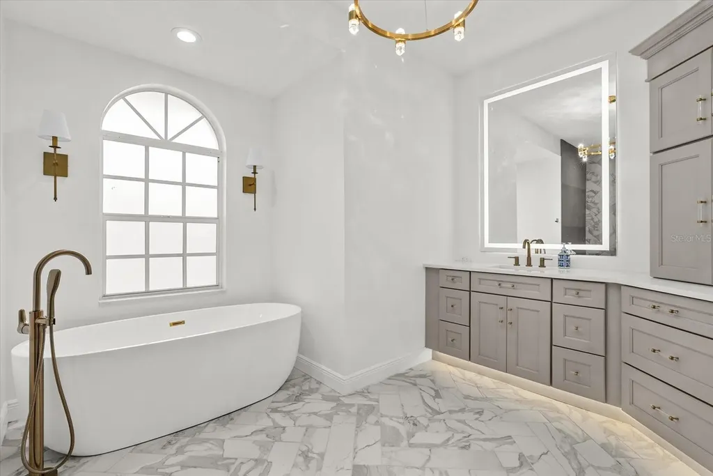 6212 Aventura Drive Sarasota FL 34241