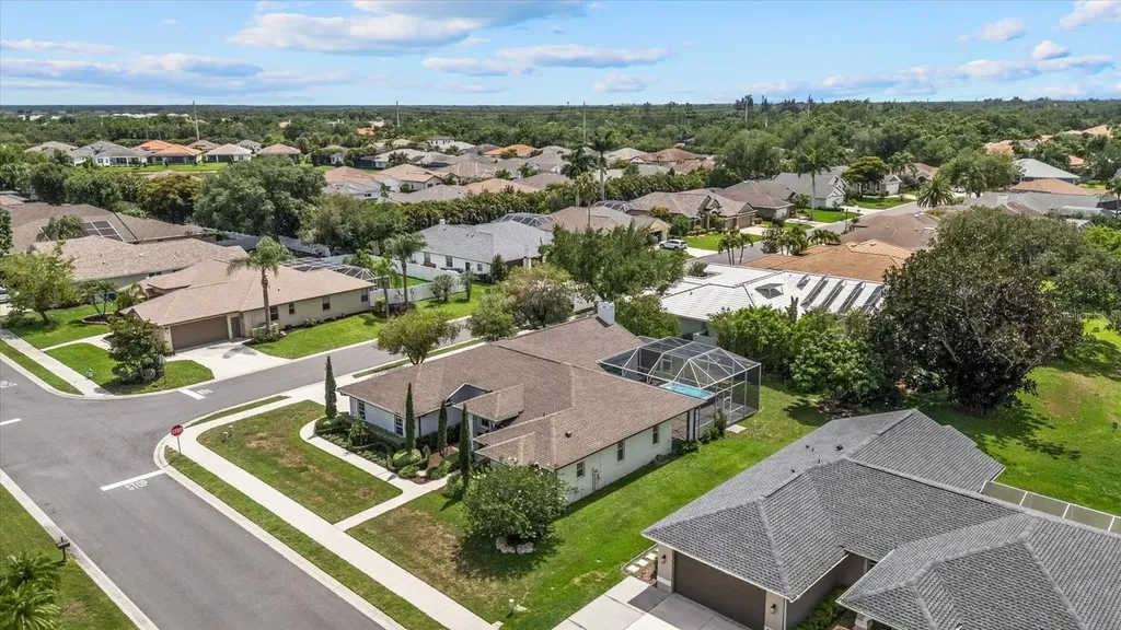 6212 Aventura Drive Sarasota FL 34241