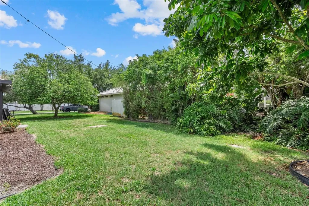 6212 Aventura Drive Sarasota FL 34241