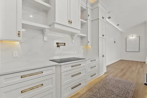 6212 Aventura Drive Sarasota FL 34241