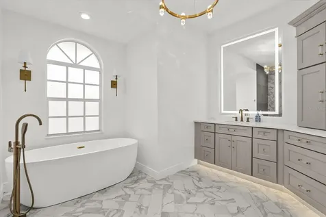 6212 Aventura Drive Sarasota FL 34241