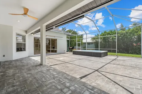 6212 Aventura Drive Sarasota FL 34241