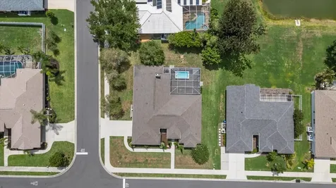 6212 Aventura Drive Sarasota FL 34241