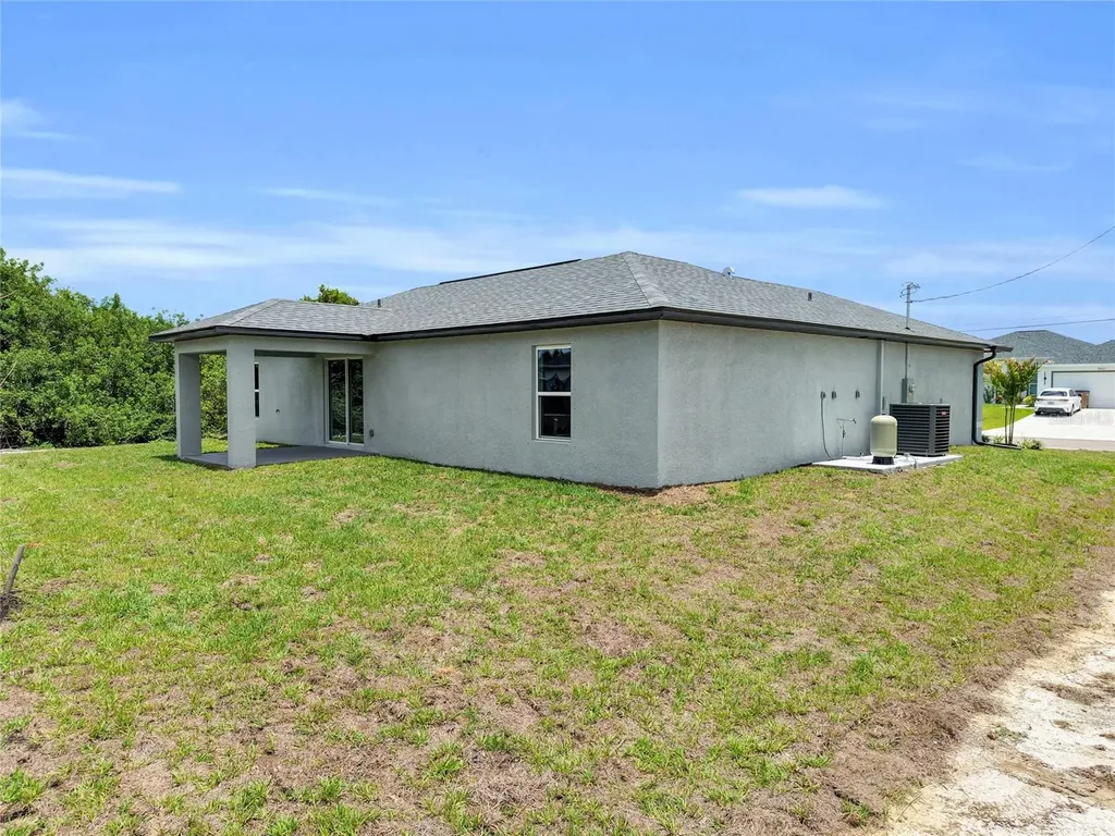 1126 NW 6th Avenue Cape Coral FL 33993
