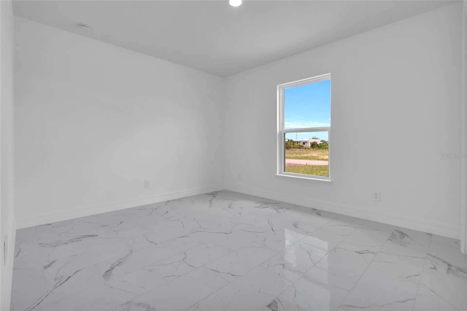 1126 NW 6th Avenue Cape Coral FL 33993