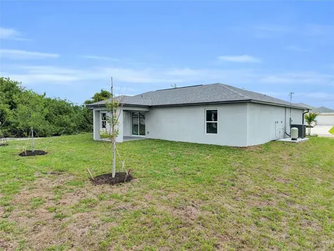 1126 NW 6th Avenue Cape Coral FL 33993