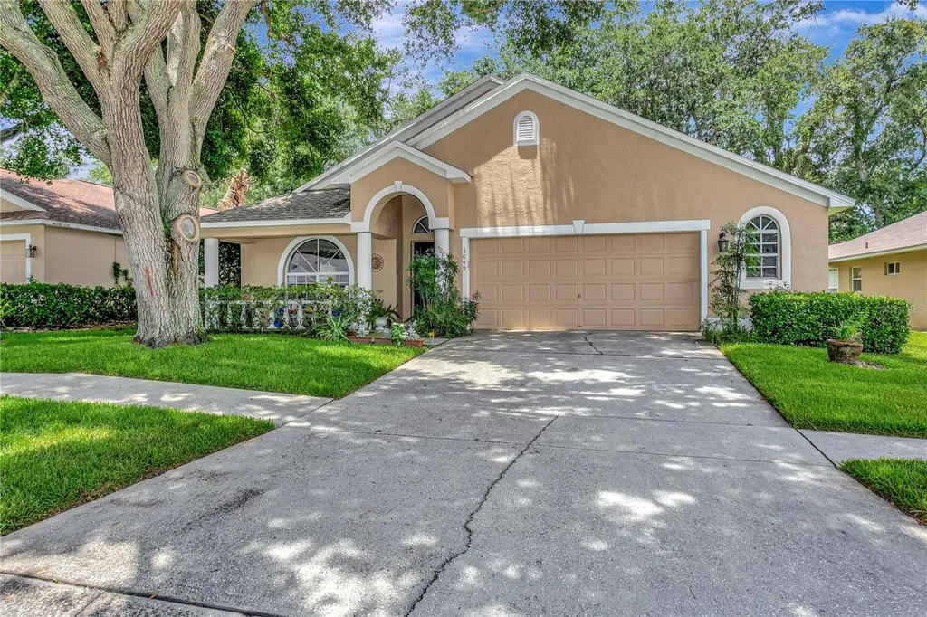 3049 Beaver Pond Trail Valrico FL 33596